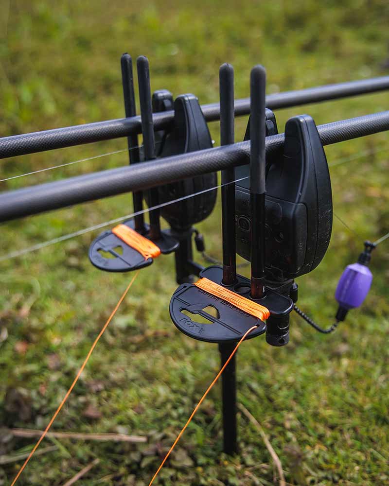 Carp fishing captive back leads with retrieval cord – Fox Edges